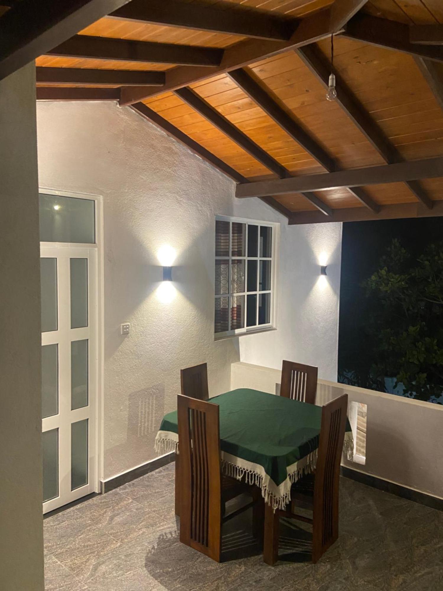 Mirissa Gold Rush Villa Exteriér fotografie